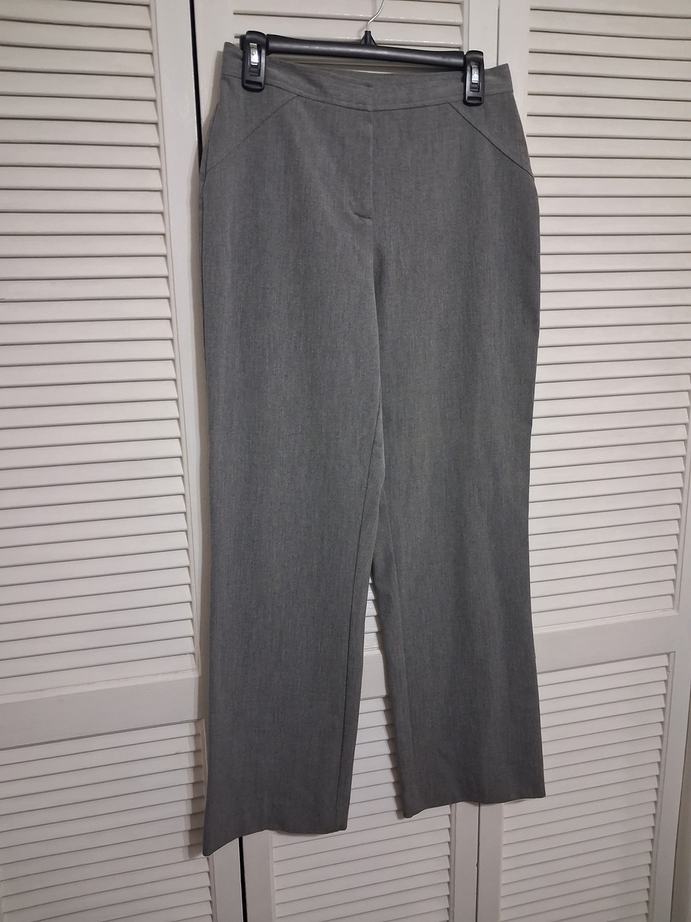 Liz Claiborne Gray Straight-Leg Trousers